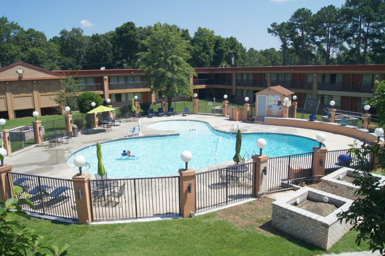 Days Inn By Wyndham Durham/Near Duke University Dış mekan fotoğraf